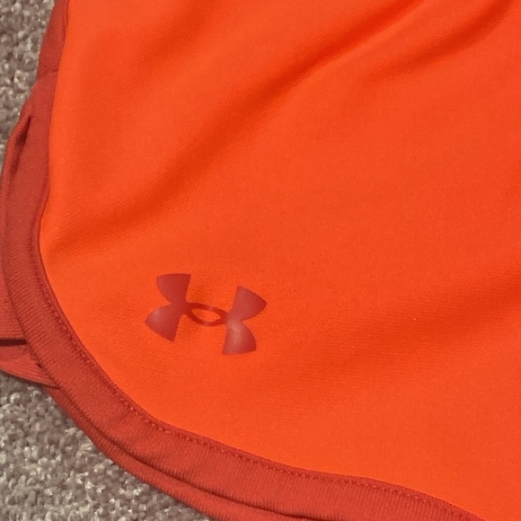 Under armour bright orange training shorts. Elasticated waist size large - Picture 2 of 4